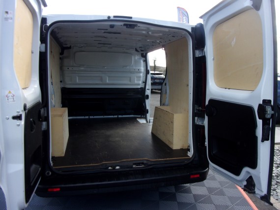 RENAULT TRAFIC FOURGON Trafic fourgon-010.jpg